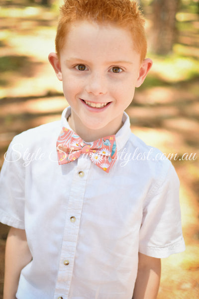 “Dusty Daisy” Bow Tie