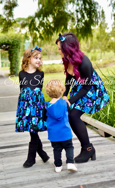 “Blueberry Blossom" Long Sleeved Ladies Dress